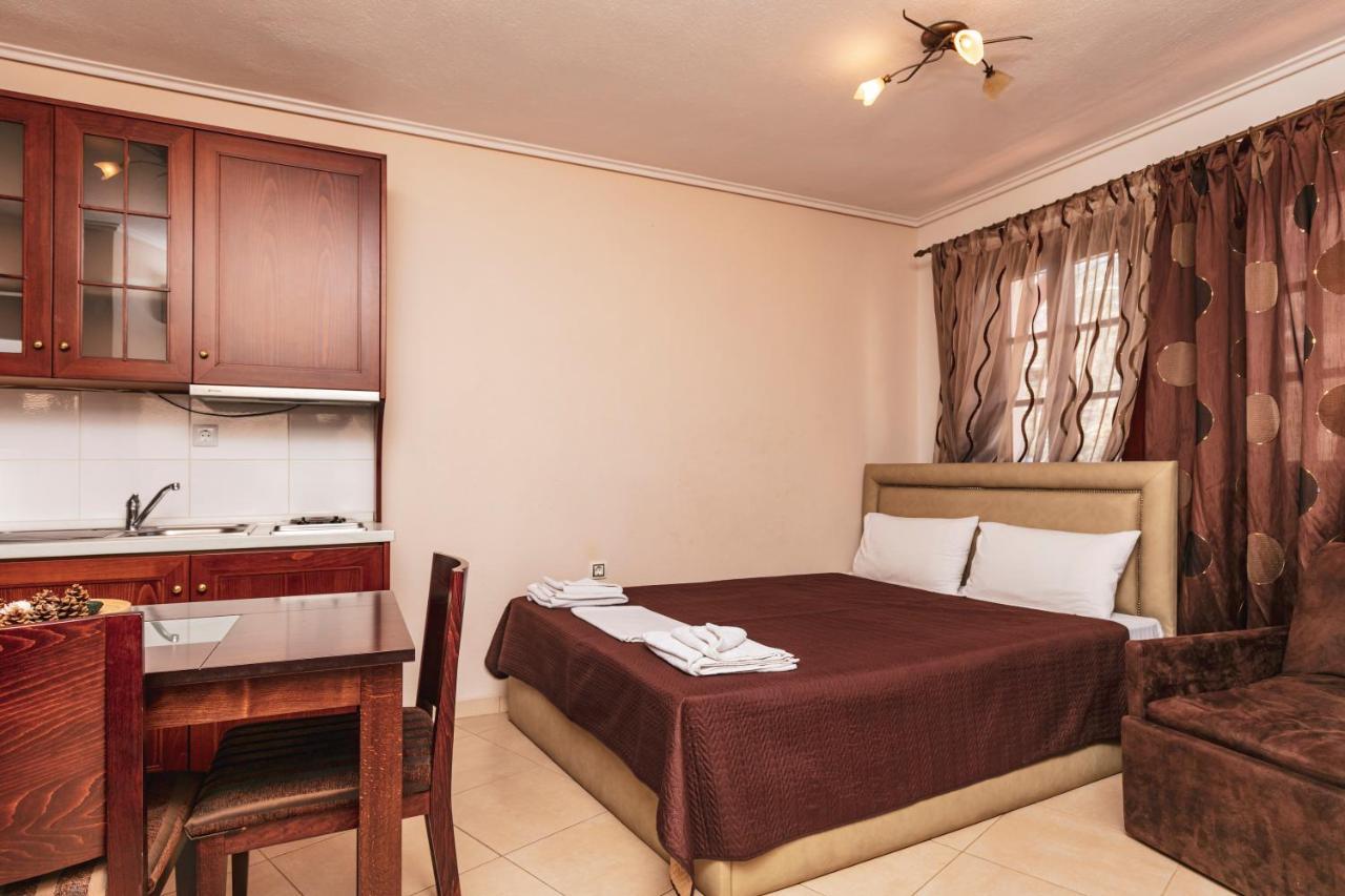 Mikros Prinos Magkafinis.El Apartments מראה חיצוני תמונה
