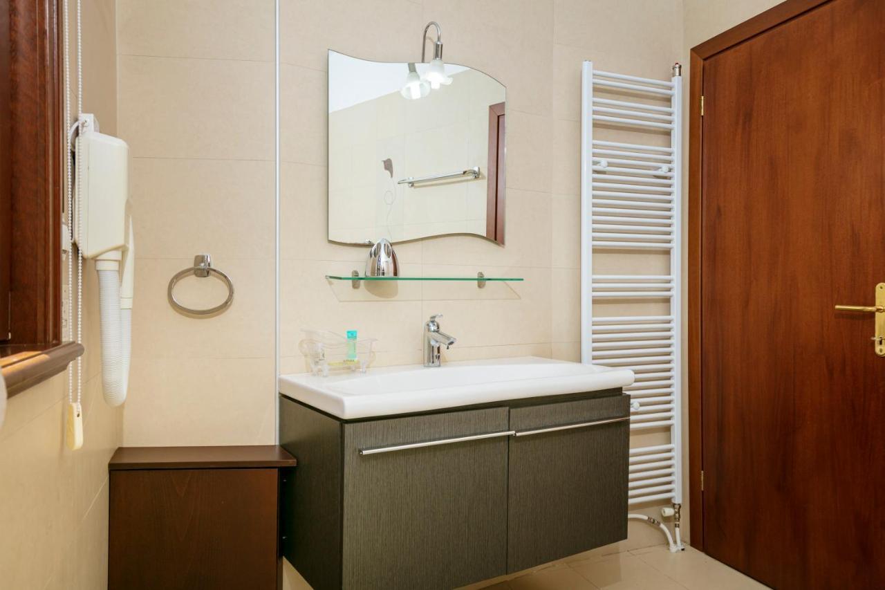 Mikros Prinos Magkafinis.El Apartments מראה חיצוני תמונה