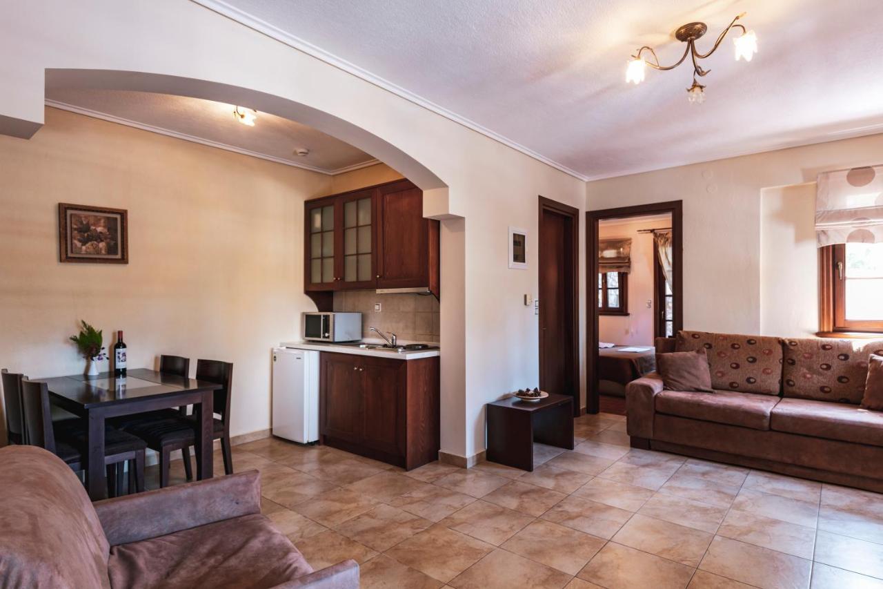 Mikros Prinos Magkafinis.El Apartments מראה חיצוני תמונה