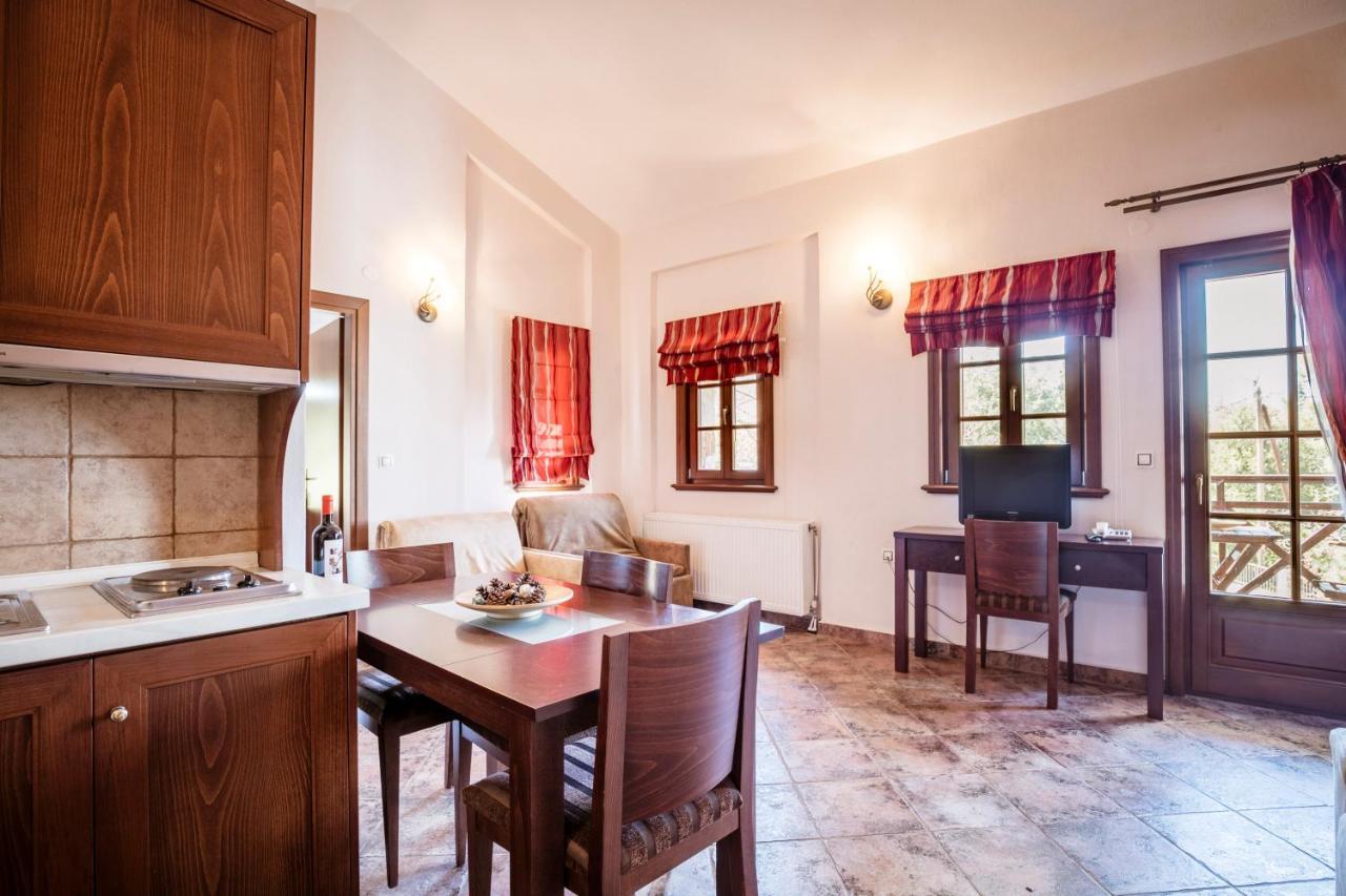 Mikros Prinos Magkafinis.El Apartments מראה חיצוני תמונה