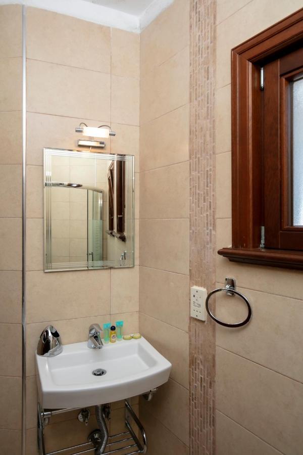 Mikros Prinos Magkafinis.El Apartments מראה חיצוני תמונה